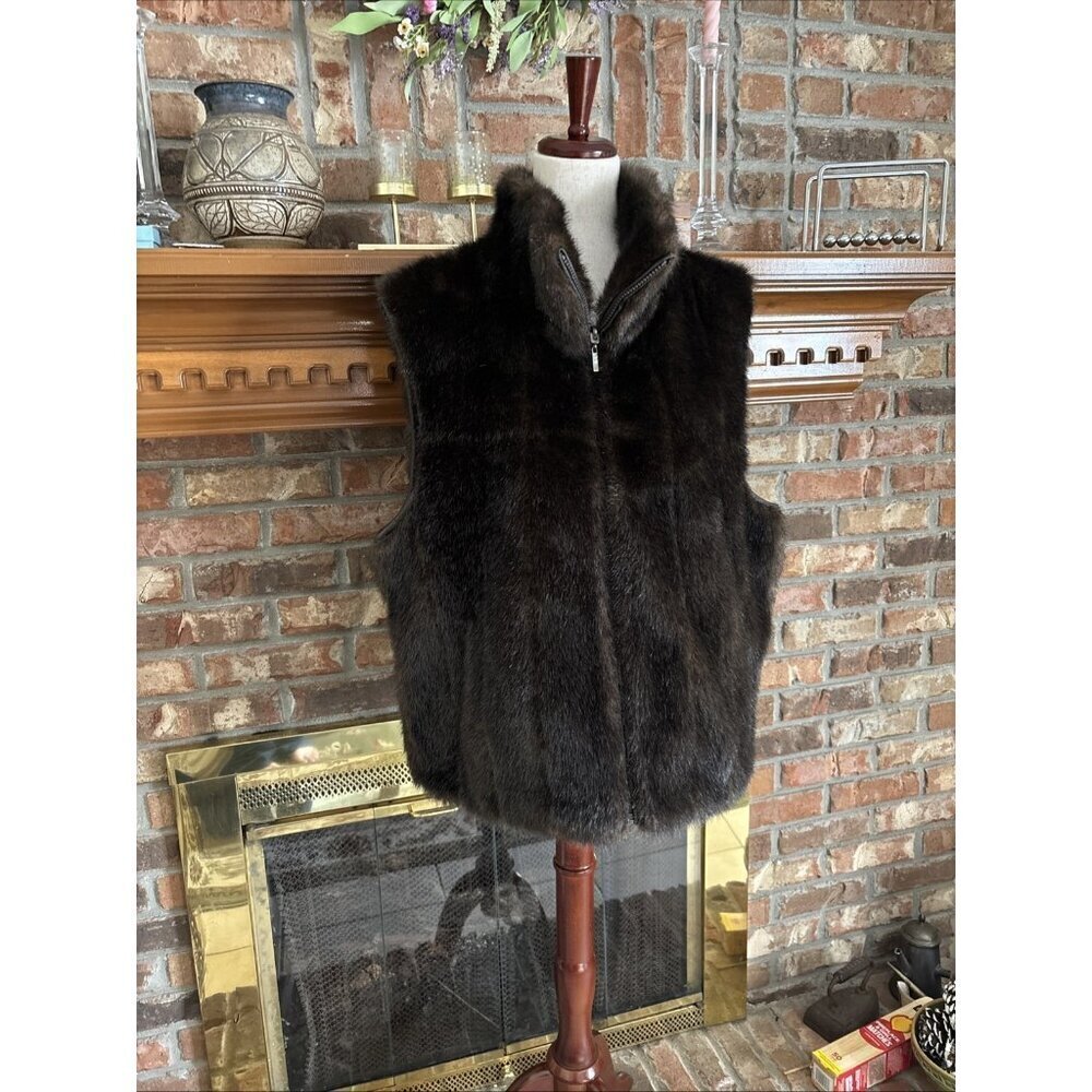 East 5th Ave Black Faux Fur Vest Size XL